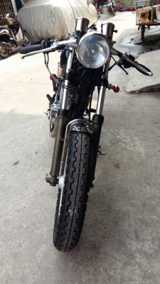 ขาย sr400 อินวอย  แต่งคาเฟ่สวยๆ รถเลี่ยมกริ๊บ เครื่องแน่นๆ ระบบไฟใช้ได้ทุกจุด ไมล์ขึ้น รอบขึ้น  ยางเต็ม ของแต่งพอสมควรตามรูป เอาไปขับหล่ออย่างเดียว  ขาย 63000 สนใจโทร 0903120561 Line: nooksh. (มีจุด)