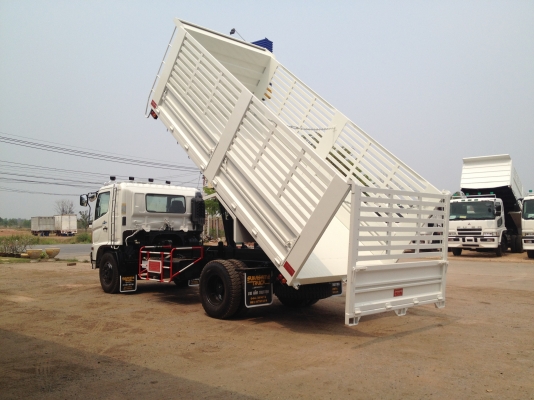 ขายรถห้างต่อดั้มพ์เกษตร HINO MEGA เครื่อง JO8C 225 แรงม้ากระบะดั้มพ์เกษตร ยาว 5.30 เมตร สูง 1.70 เมตร ยาง 900 ขอบ 20 สวยๆกระบะต่อใหม่ พร้อมเล่มทะเบียนรถห้างนะคะ