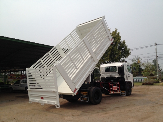 ขายรถห้างต่อดั้มพ์เกษตร HINO MEGA เครื่อง JO8C 225 แรงม้ากระบะดั้มพ์เกษตร ยาว 5.30 เมตร สูง 1.70 เมตร ยาง 900 ขอบ 20 สวยๆกระบะต่อใหม่ พร้อมเล่มทะเบียนรถห้างนะคะ