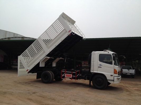 ขายรถห้างต่อดั้มพ์เกษตร HINO MEGA เครื่อง JO8C 225 แรงม้ากระบะดั้มพ์เกษตร ยาว 5.30 เมตร สูง 1.70 เมตร ยาง 900 ขอบ 20 สวยๆกระบะต่อใหม่ พร้อมเล่มทะเบียนรถห้างนะคะ