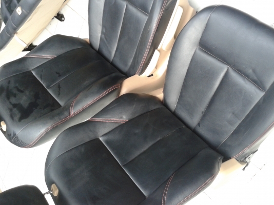 เบาะอีชูชุดีแมกช์ออนิว4ประตูถอดยกชุดครับ