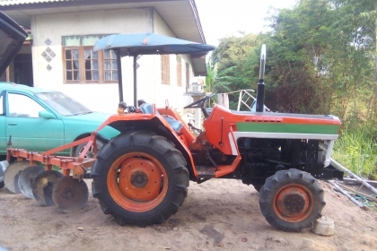 ขายคูโต้า L2202 DT-M 2เพลา  พร้อมผาน 4  พร้อมลุยเครื่องฟิต