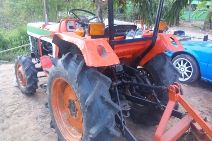 ขายคูโต้า L2202 DT-M 2เพลา  พร้อมผาน 4  พร้อมลุยเครื่องฟิต