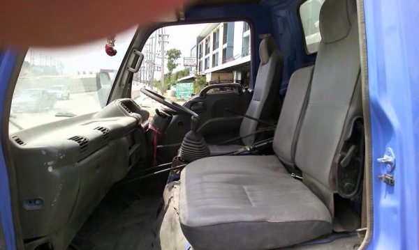 ขายด่วนดั้ม120  ฝาดำ  Fหน้าหลัง    ดั้มยาว3.60   ยาง8.25-16