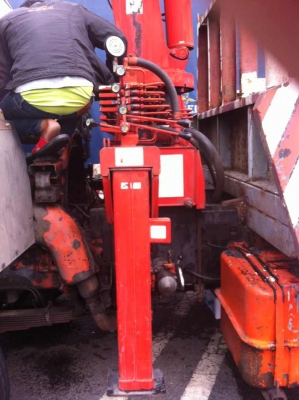 ต้องการขายเครนด่วนมากติดต่อ0845385517...5ตัน5ปลอกท้องวียูนิกสภาพพร้อมใช้เจ้าของขายเองติดต่อด่วน