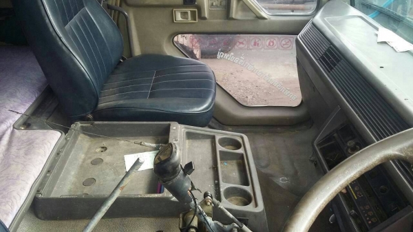 ขาย10ล้อ2เพลาดั้ม มิตซูบิชิ FN527 MA เครื่อง195 เเรง เบรกใหญ่ คัชชีใหญ่