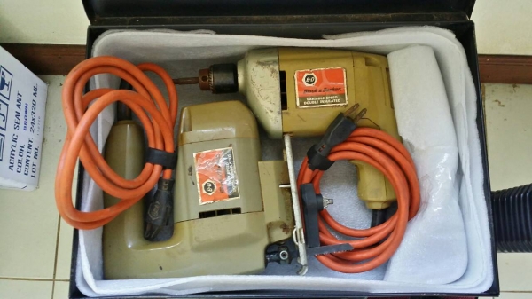 ขายชุดสว่านพร้อมจิ๊กซอ Black &amp; Decker  made in usa