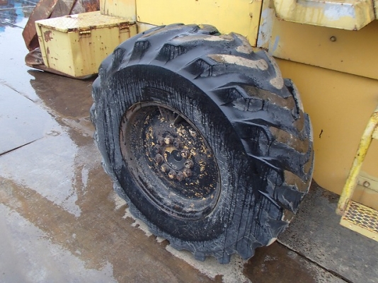 ขายรถตัก TCM 830 ขายรถตัก TCM 830