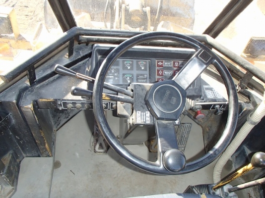 ขายรถตัก TCM 835-2