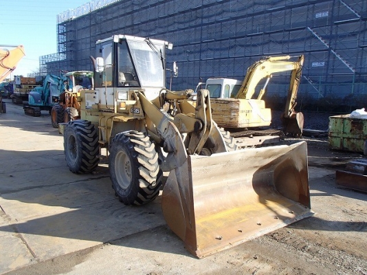 ขายรถตัก TCM 835-2