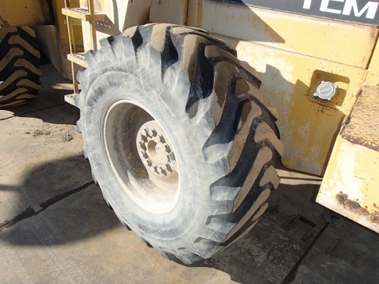 ขายรถตัก TCM 835-2