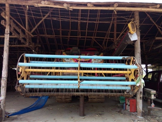 ขายด่วน!! รถเกี่ยวข้าว ไอ้หนุ่มไวไฟ จัมโบ้ ปี 53 (ไม่มีคนขับ)