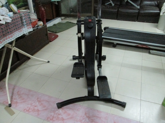 กีฬาๆเป็นยาวิเศษ  ออกกำลังกายตามรูป  สารพัดประโยชน์ครับ