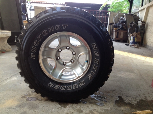 ขายยาง Maxxis Mudder Buckshot