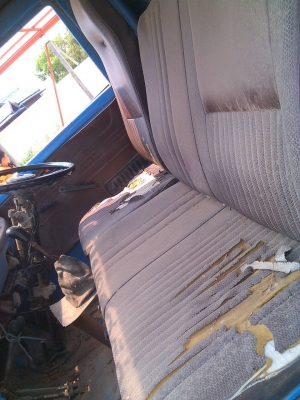 หกล้อเล็ก อีซูซุ TL74ดั้ม3คิว สภาพเดิมๆรถใช้งานได้ เลย ภาษีเต็ม ทะเบียนพร้อมโอน ราคา 180,000บ  ครับ