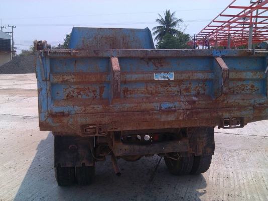 หกล้อเล็ก อีซูซุ TL74ดั้ม3คิว สภาพเดิมๆรถใช้งานได้ เลย ภาษีเต็ม ทะเบียนพร้อมโอน ราคา 180,000บ  ครับ