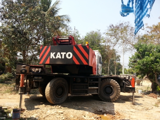 ขายรถเครน  taro k r  25 ตัน โทร 0867312729