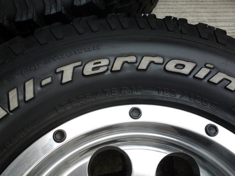 ล้อหยดนํ้า + BF All 265/75/16 ปี10 สวยๆ 1ชุด ล้อหยดนํ้า + BF All 265/75/16 ปี10 สวยๆ 1ชุด