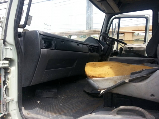 รถฮีโน่ 10 ล้อ FL3H  195 แรงม้า.  ( ขายหัว / คัชซี. )   สนใจติดต่อ  081 - 6079515