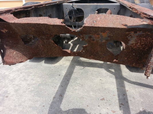 รถฮีโน่ 10 ล้อ FL3H  195 แรงม้า.  ( ขายหัว / คัชซี. )   สนใจติดต่อ  081 - 6079515