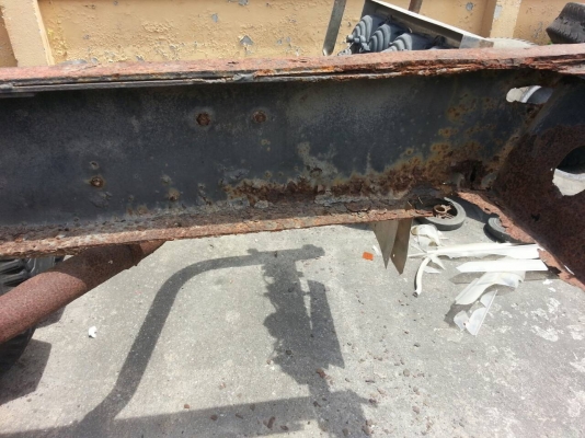 รถฮีโน่ 10 ล้อ FL3H  195 แรงม้า.  ( ขายหัว / คัชซี. )   สนใจติดต่อ  081 - 6079515