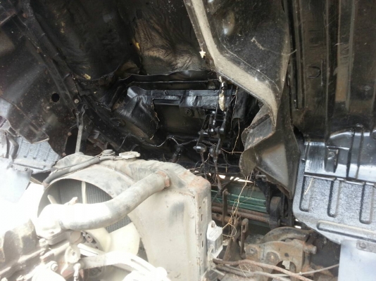 รถฮีโน่ 10 ล้อ FL3H  195 แรงม้า.  ( ขายหัว / คัชซี. )   สนใจติดต่อ  081 - 6079515