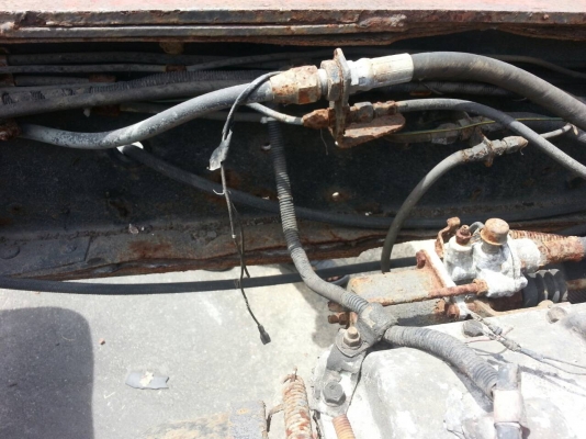 รถฮีโน่ 10 ล้อ FL3H  195 แรงม้า.  ( ขายหัว / คัชซี. )   สนใจติดต่อ  081 - 6079515