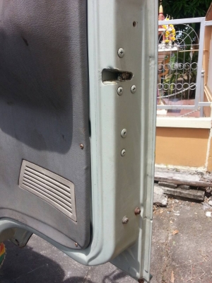 รถฮีโน่ 10 ล้อ FL3H  195 แรงม้า.  ( ขายหัว / คัชซี. )   สนใจติดต่อ  081 - 6079515