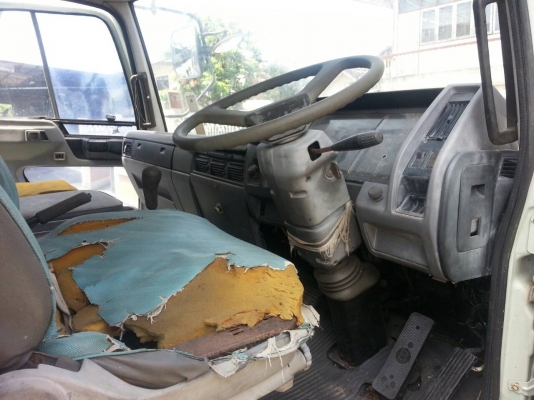 รถฮีโน่ 10 ล้อ FL3H  195 แรงม้า.  ( ขายหัว / คัชซี. )   สนใจติดต่อ  081 - 6079515