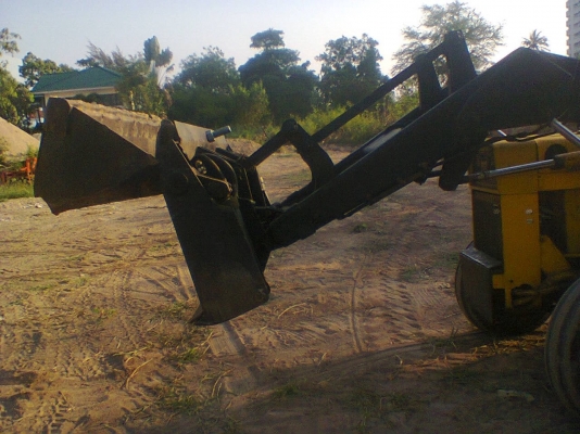 ขายรถไถสภาพพร้อมใช้งานยี่ห้อแมสซี่