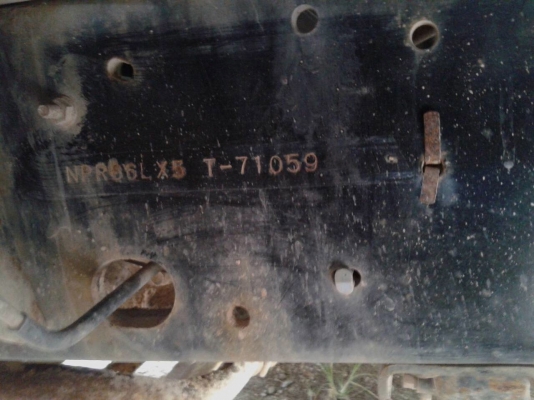 รถอีซูซุ 6 ล้อดั้ม NPR  120 แรงม้า. ปี 39  ( ฝาขาว. )    สนใจติดต่อ  081 - 6079515