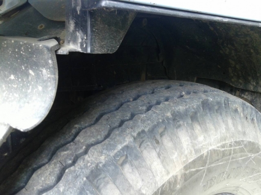 รถอีซูซุ 6 ล้อดั้ม NPR  120 แรงม้า. ปี 39  ( ฝาขาว. )    สนใจติดต่อ  081 - 6079515