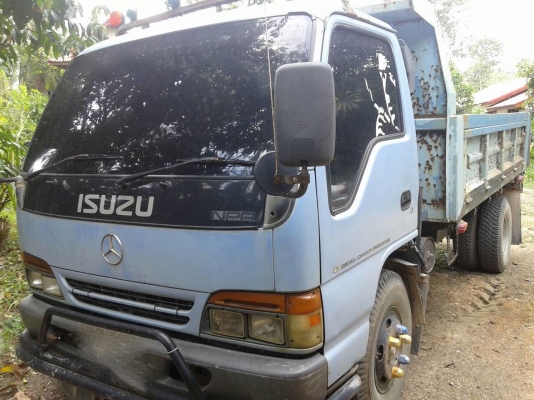 รถอีซูซุ 6 ล้อดั้ม NPR  120 แรงม้า. ปี 39  ( ฝาขาว. )    สนใจติดต่อ  081 - 6079515
