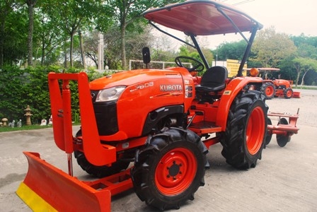 ขายรถไถ Kubota L3608(4WD) พร้อมใบดันและผานพรวนช้าง รถสวย พร้อมใช้งาน