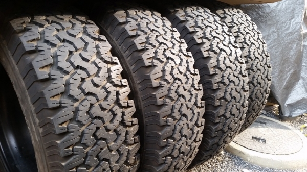 ขายล้อขอบ 18 พร้อมยาง bf 265/65R18