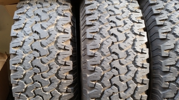 ขายล้อขอบ 18 พร้อมยาง bf 265/65R18