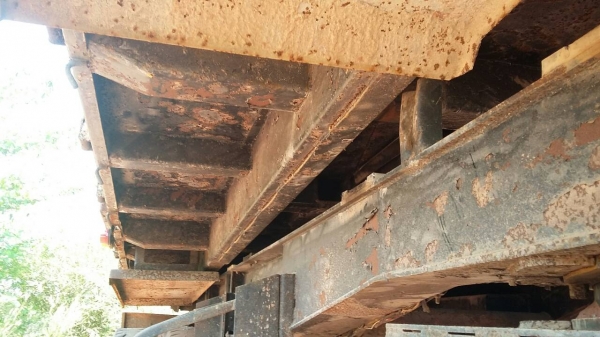 ขายหางพ่วง สามมิต  3  เพลา. ปี 49 - 50  ( มีขาย 3 หาง. ) / หาง สามมิต 2 เพลา. ปี 49. ( 1 หาง. )     สนใจติดต่อ  081 - 6079515