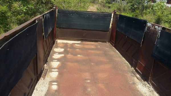 ขายหางพ่วง สามมิต  3  เพลา. ปี 49 - 50  ( มีขาย 3 หาง. ) / หาง สามมิต 2 เพลา. ปี 49. ( 1 หาง. )     สนใจติดต่อ  081 - 6079515