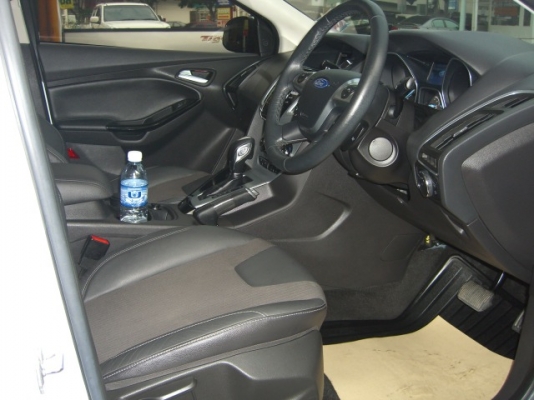 ขายด่วน FORD, FOCUS 2.0 ปี 2013 สีขาว เกียร์ออโต้รุ่นTOP สุด ๆรถใหม่ 1.07 ล้านPushStart SunRoof ,AirBagรอบคันCruiseControl ,จอดอัตโนมัติ มือ 1 ประกันชั้น 1 วารันตีศูนย์ยังเหลือ จัดไฟแนนได้ พร้อมโอน สุดคุ้ม ราคา 609000 บาท โทร 0813416296 ชัช ขายด่วน FORD, FOCUS 2.0 ปี 2013 สีขาว เกียร์ออโต้รุ่นTOP สุด ๆรถใหม่ 1.07 ล้านPushStart SunRoof ,AirBagรอบคันCruiseControl ,จอดอัตโนมัติ มือ 1 ประกันชั้น 1 วารันตีศูนย์ยังเหลือ จัดไฟแนนได้ พร้อมโอน สุดคุ้ม ราคา 609000 บาท โทร 0813416296 ชัช