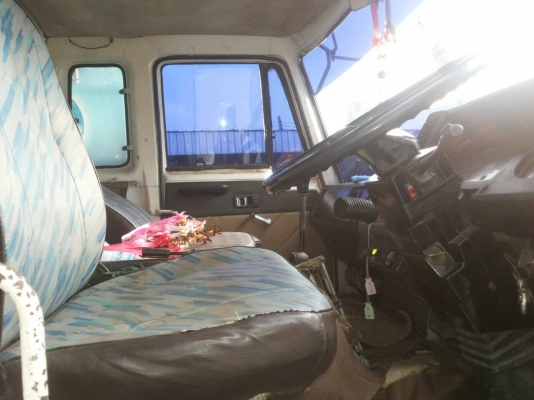 รถบรรทุก 12 ล้อ ISUZU มีระบบลากลูก ปี2534 ราคา750,000 บ.