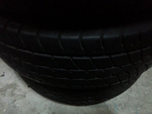 ขายยาง DUNLUP 15/60/185 ปลายปี12 ดอกเต็มไม่มีกินซ้ายขวา ซือไปใช้กันยาวๆ ขาย4เส้น 3000 บาท สนใจโทร 0993980701 ขายยาง DUNLUP 15/60/185 ปลายปี12 ดอกเต็มไม่มีกินซ้ายขวา ซือไปใช้กันยาวๆ ขาย4เส้น 3000 บาท สนใจโทร 0993980701