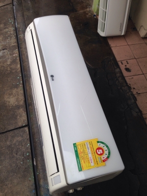 **** ขายแอร์ LG 12500 BTU ตัวTOP สภาพสวย ****