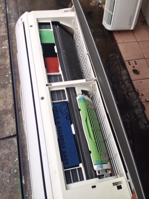 **** ขายแอร์ LG 12500 BTU ตัวTOP สภาพสวย ****