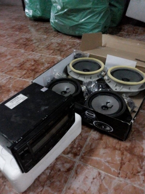 วิทยุเดิมวีโก้ พร้อมลำโพง 4 ตัว วิทยุเดิมวีโก้ พร้อมลำโพง 4 ตัว