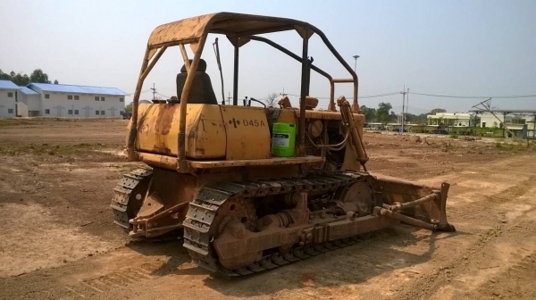 ขายรถแทรคเตอร์ KOMATSU D45-A รถใช้งานอยู่ทุกวัน เครื่องดี ปั้มดี ราคาต่อรองได้ครับ ขายรถแทรคเตอร์ KOMATSU D45-A รถใช้งานอยู่ทุกวัน เครื่องดี ปั้มดี ราคาต่อรองได้ครับ