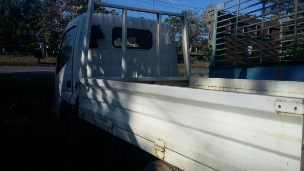 รถฮีโน่ 4 ล้อ 100 แรงม้า. ปี 47 - 48  ( มีขาย 2 คัน. )  ,  ( ขาย หัว / คัชซี. )   สนใจติดต่อ  081 - 6079515