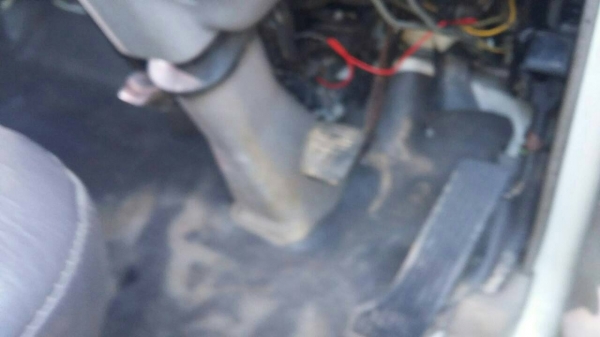 รถฮีโน่ 4 ล้อ 100 แรงม้า. ปี 47 - 48  ( มีขาย 2 คัน. )  ,  ( ขาย หัว / คัชซี. )   สนใจติดต่อ  081 - 6079515