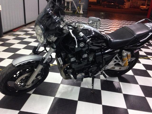ขาย XJR400 ปี 2006 สีดำ กุญแจชิพ ไมล์ดิจิตอล มีทะเบียน ปีใหม่