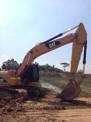 ขายCAT320D..สวยๆพร้อมโอน