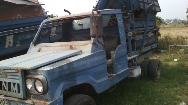 ขายรถนวดข้าวเครื่องโตโยต้า74แรงbu30ตู้นวดไทเส็ง5ฟุต